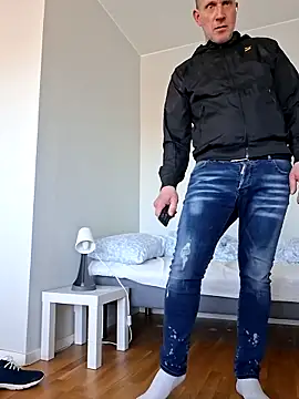 JonnaCD online show from April 5, 4:25 pm