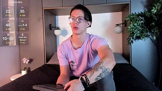 Brandon starkk online show from March 1, 11:54 am