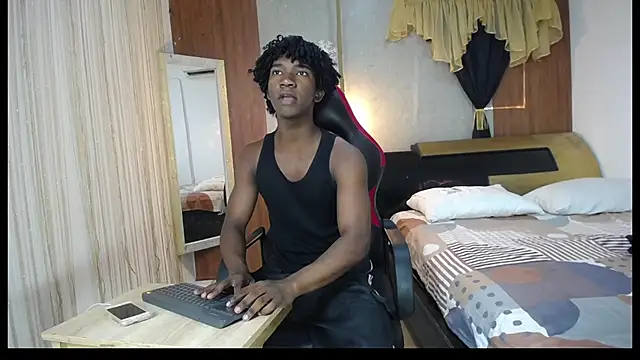 negga cum online show from February 5, 3:19 pm