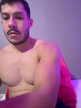 DARG 17 online show from February 4, 10:05 pm