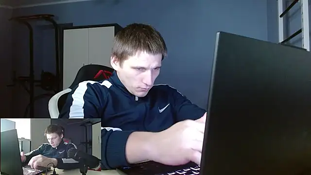 Poliglotjoe1 online show from February 8, 11:31 pm