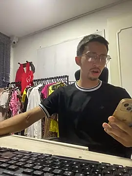 charlie bass online show from December 19, 3:58 am