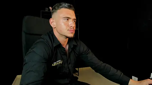 ElijahThorne online show from April 7, 10:15 am