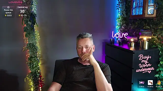 Hunter Fl online show from April 9, 3:51 pm