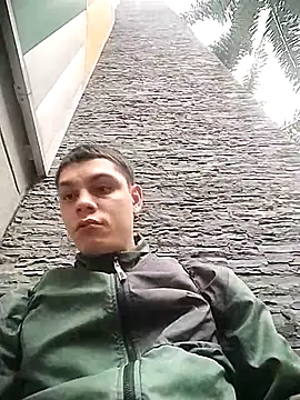 sebastianfelipe online show from April 11, 10:46 pm