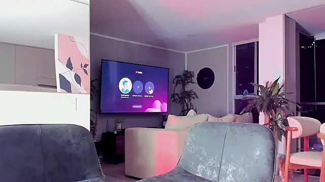 Valenthino Salvatore online show from February 17, 11:36 pm