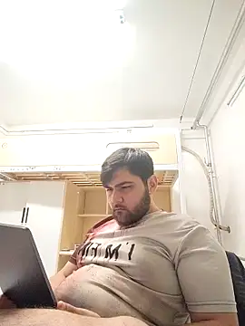 Koma001 online show from November 26, 8:39 am