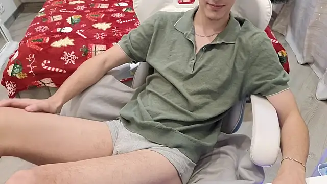 MoonlinSkinn online show from December 17, 8:32 am