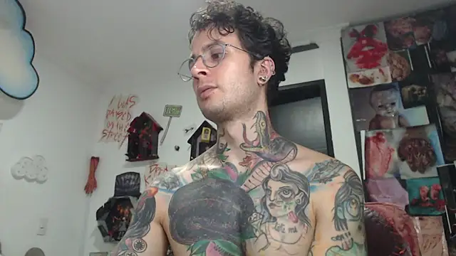 CryBoy13 online show from December 5, 7:48 am