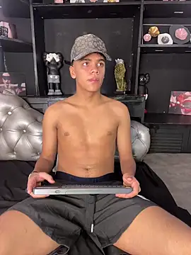 Isaac Collins  online show from December 16, 7:54 pm