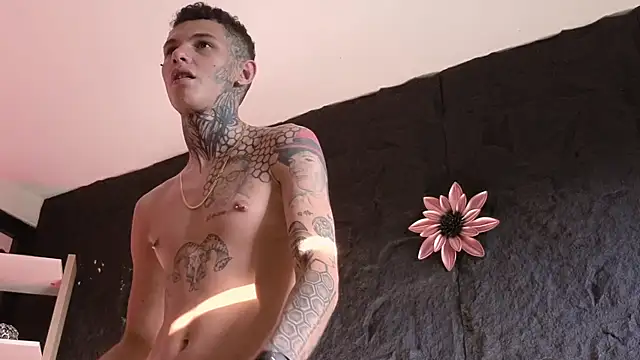 Paulo 527 online show from December 21, 9:23 pm