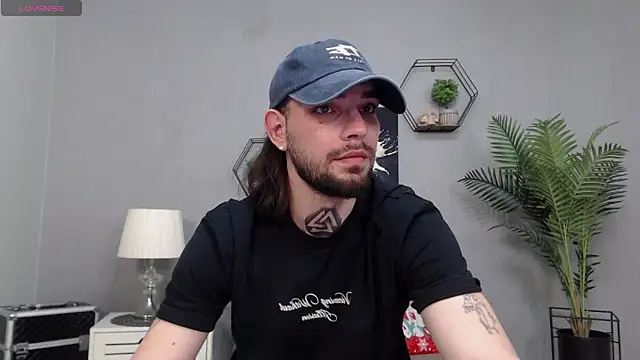 KaneHunter online show from February 26, 9:27 pm