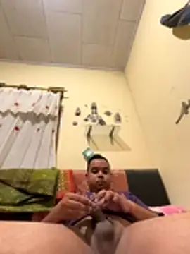 aril200117 online show from December 1, 6:11 pm