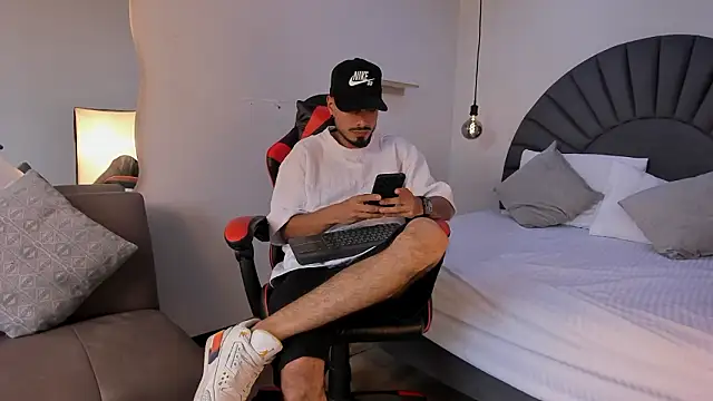 MatthewCullen online show from March 11, 8:05 pm