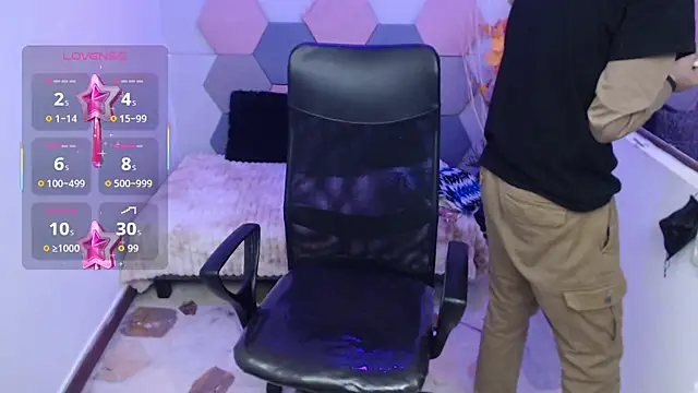 AngelRonson  online show from December 4, 4:08 am