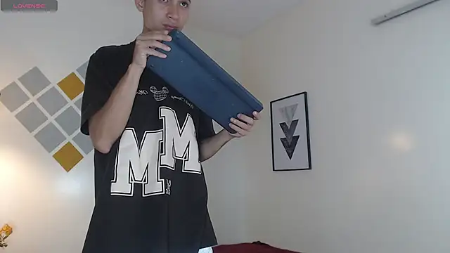 LucassSmith11 online show from February 16, 7:12 pm