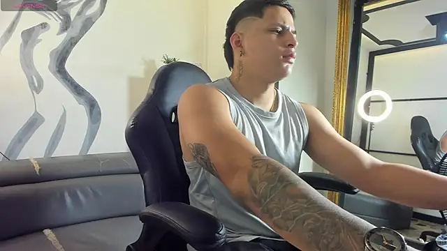 NathanNovoa online show from December 1, 12:19 pm