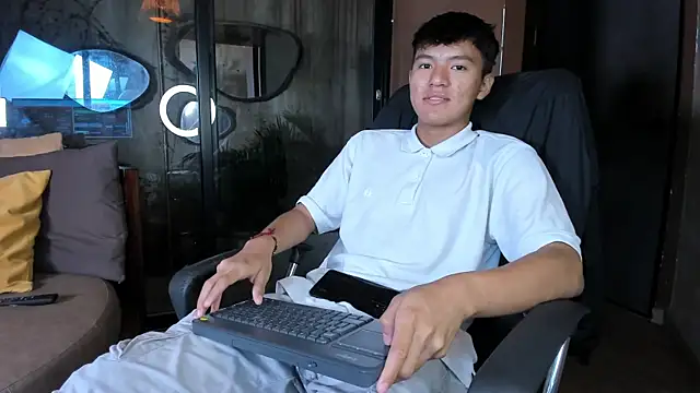 isaac grimm online show from January 18, 3:41 am