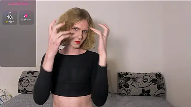 Avery adam online show from December 13, 10:27 pm