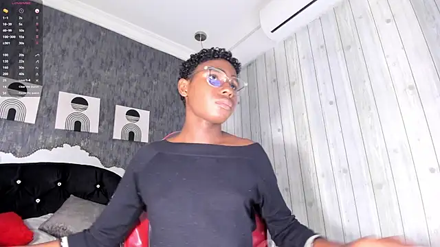 teylor lovee online show from March 27, 9:16 pm