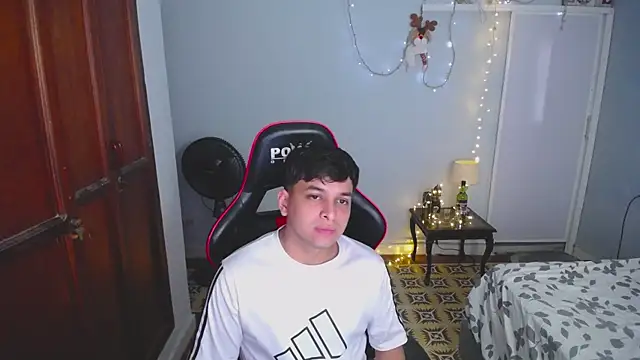 paul crewe online show from December 4, 7:43 pm