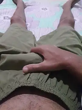 Alyssonstts online show from December 17, 8:26 pm