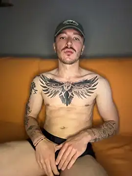 andreacreator online show from May 7, 6:41 pm