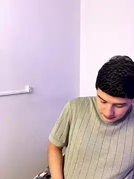 Goldenknight33 online show from January 15, 4:09 pm