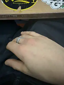 marcorossi22 online show from December 21, 9:45 pm