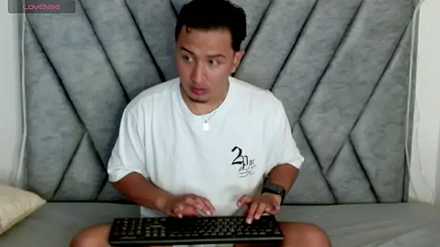 kyro estrada online show from April 5, 3:58 am