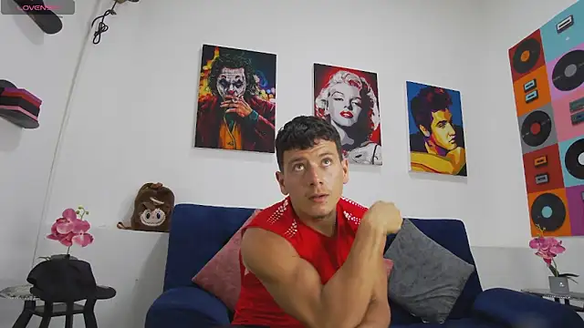 MagnusKnight  online show from March 4, 8:27 pm