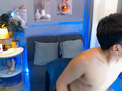 dylan hardfucker online show from April 10, 8:32 am