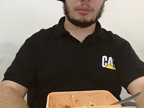 EngenheiroNovinho online show from March 31, 3:47 pm