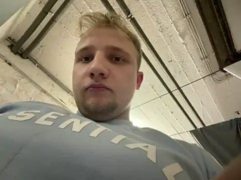 dust1n  online show from February 4, 6:41 am