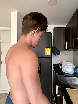 maxxcooper1 online show from December 21, 12:46 pm