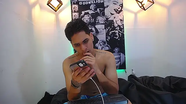 MarvinandtheBbys online show from January 18, 5:09 am