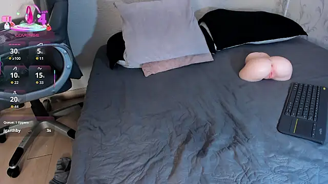  TaylorBlack online show from February 26, 12:50 pm