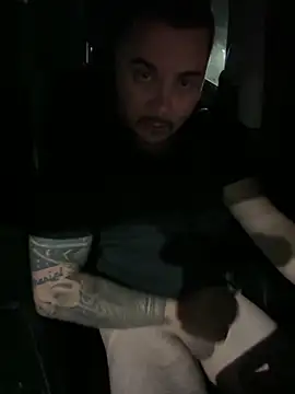 Diegohernan17 online show from February 25, 1:50 am