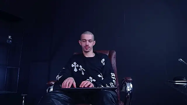 KaydenDrew online show from December 21, 11:07 am