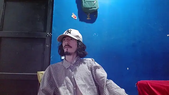 sk8-boy online show from May 28, 5:11 pm