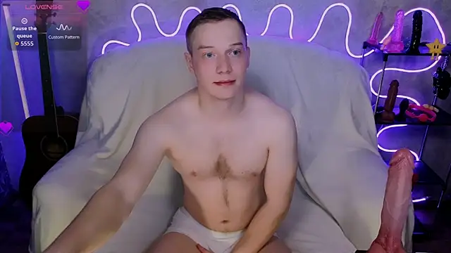 playoliver online show from March 17, 1:13 pm