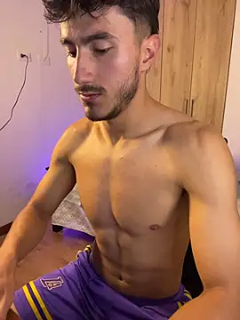 LIAM COLT online show from April 6, 10:54 pm