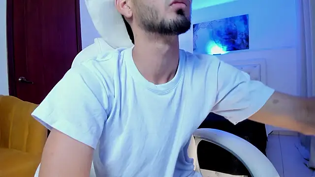 HarryFosster online show from March 2, 6:26 pm