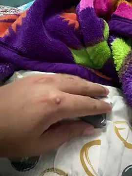 hotyindiaan online show from December 18, 1:56 am