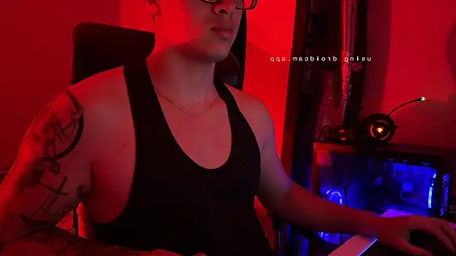 edwinsalvator online show from December 18, 8:10 am