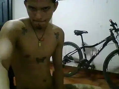 Andresdelvez online show from May 11, 2:45 pm