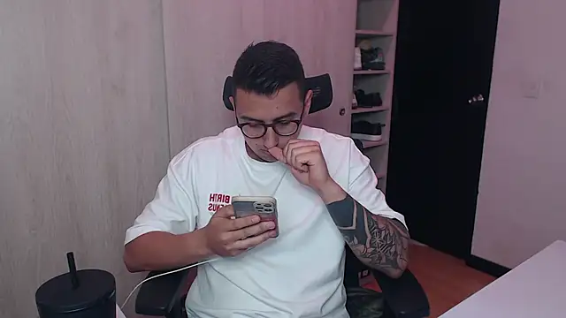 DanteVesper online show from April 22, 3:35 am