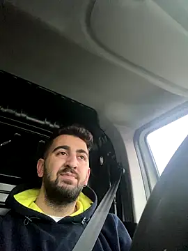 akindrv1 online show from December 22, 6:32 am