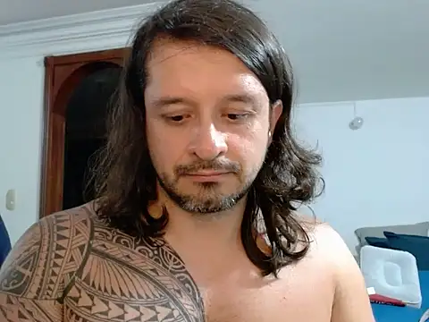 gonzzohunterr online show from February 19, 5:48 am