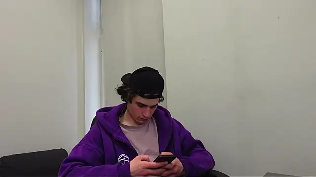 Daniel Shawnn online show from April 2, 2:03 pm